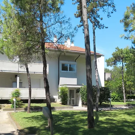 Parco Hemingway-5 By Interhome Линьяно-Саббьядоро
