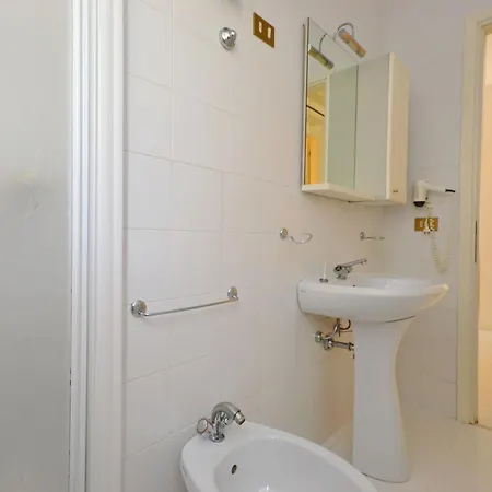 Parco Hemingway-5 By Interhome アパート リニャーノ・サッビアドーロ